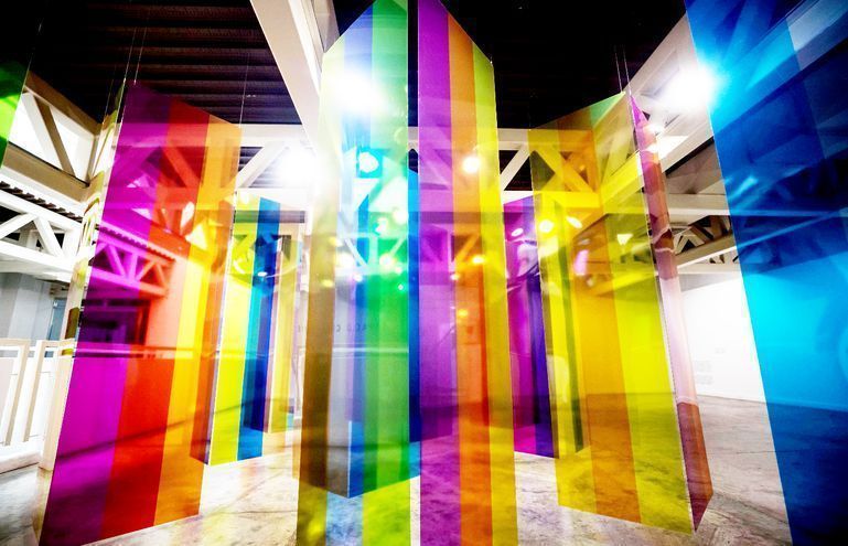 La celebración de los colores de Carlos Cruz-Diez en otras dimensiones