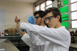Venezuela tricampeona Iberoamericana en Prueba Experimental de Química