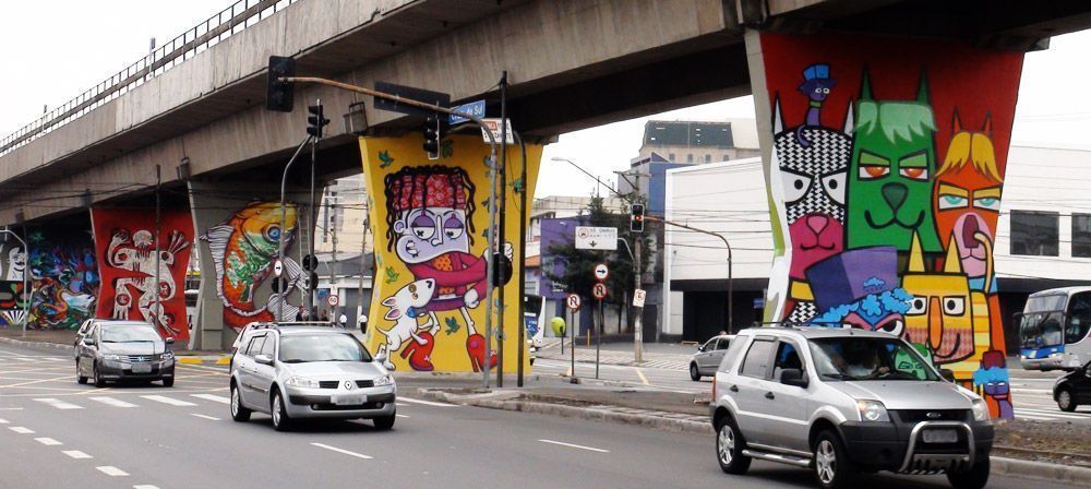 El grafiti reina en las calles de Sao Paulo