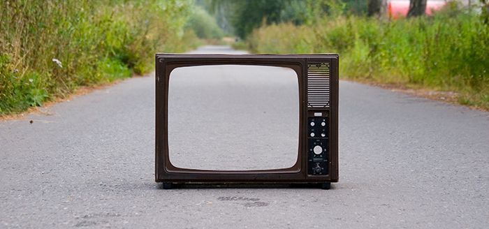 Reutilizar la basura tecnológica: De televisores antiguos a nuevas carreteras