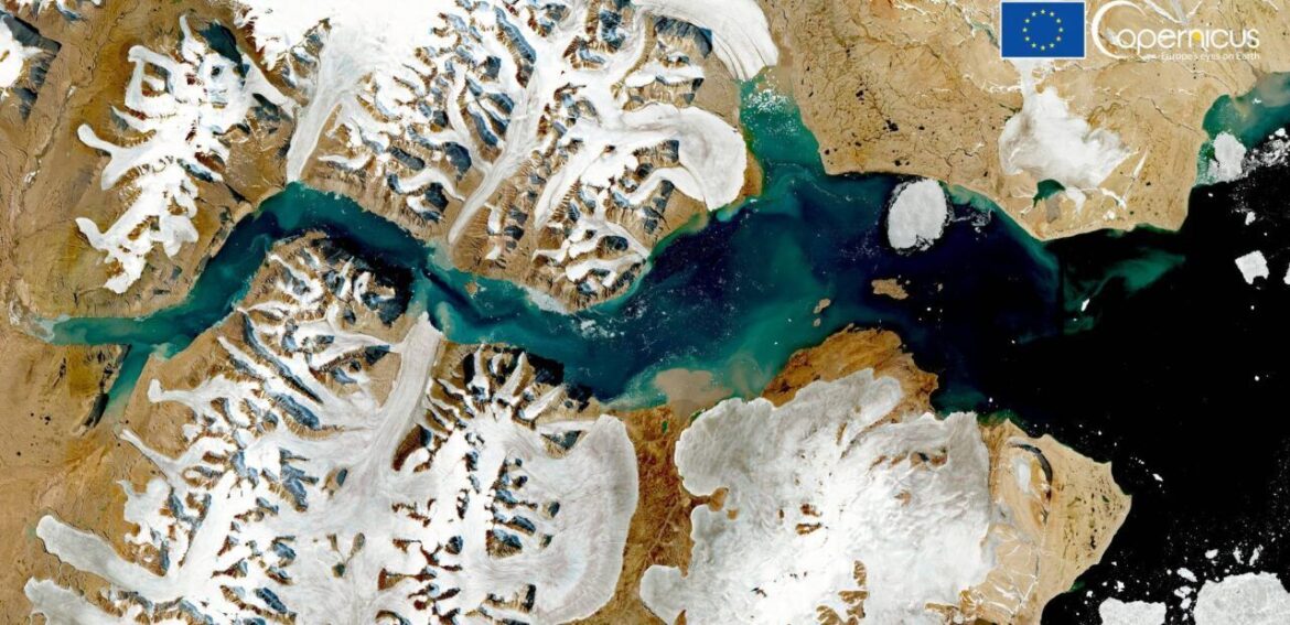 La lluvia y el calor provocaron mayor deshielo en Groenlandia