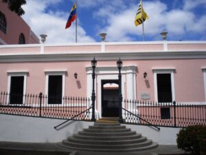 Ciudad Bolívar nació a la ribera del Orinoco