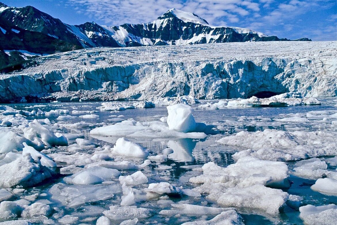 Calentamiento global aumenta el riesgo de tsunamis en el Ártico