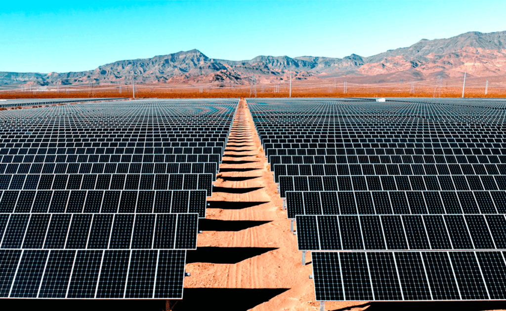 Millones de paneles solares dan vida a un nuevo paisaje en desierto de China