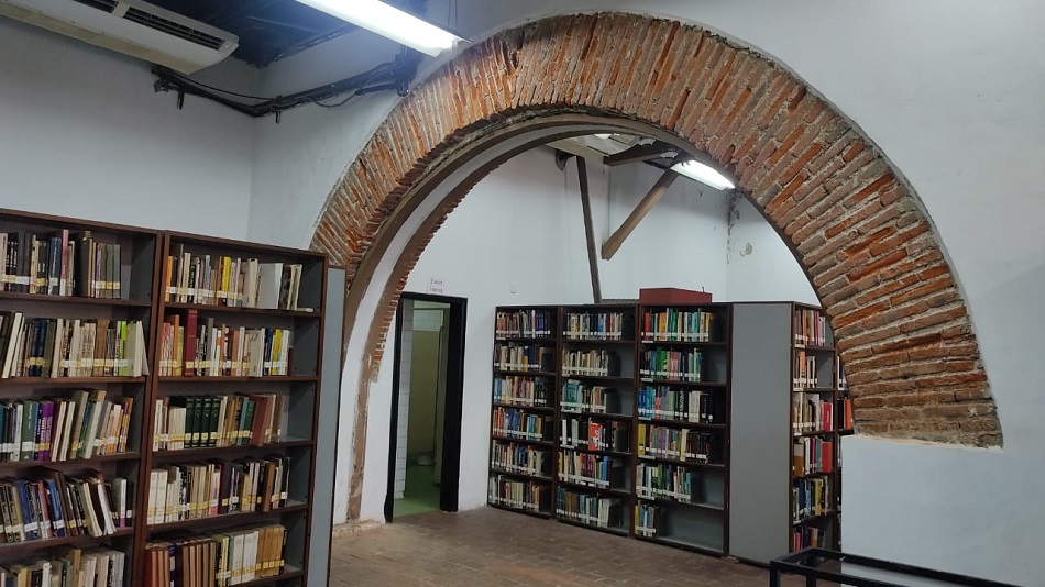 Biblioteca José María España, emblema cultural guaireño