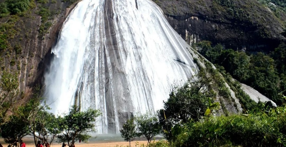 El Salto Duruhuäyä, un tesoro del territorio ancestral Wotjuja