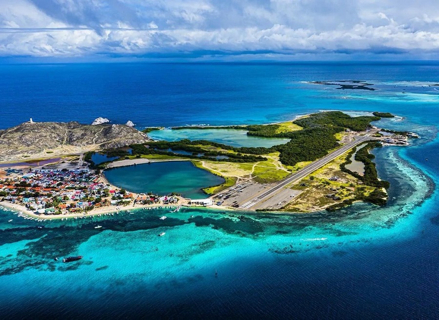 El Faro Holandés ofrece una vista panorámica de 360° de Los Roques