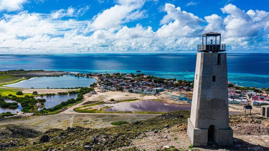 El Faro Holandés ofrece una vista panorámica de 360° de Los Roques